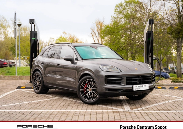 Porsche Cayenne cena 754422 przebieg: 18000, rok produkcji 2023 z Szlichtyngowa małe 781